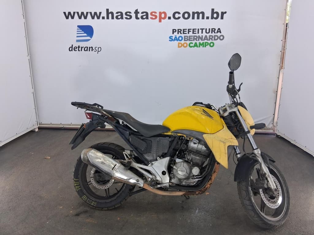 Honda CB 300r 2010 — foto 1