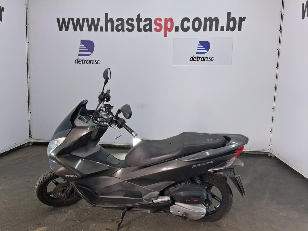 Honda PCX 150 2017, cinza