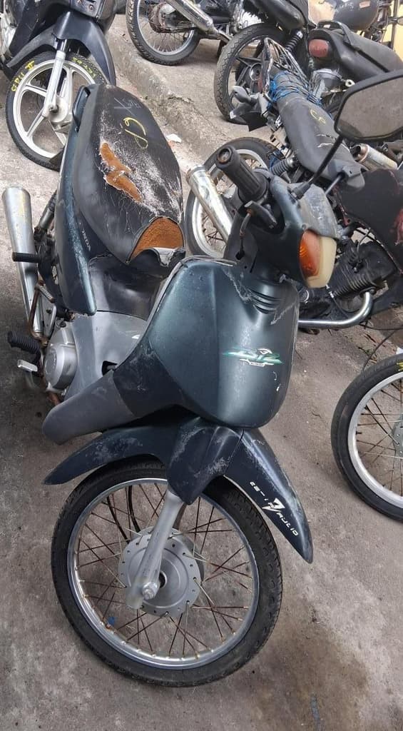 Honda C-100 BIZ 2005