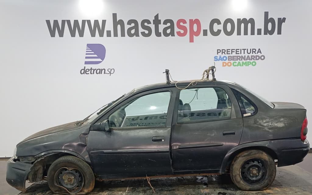 Chevrolet Corsa Milenium 2002 — foto 3