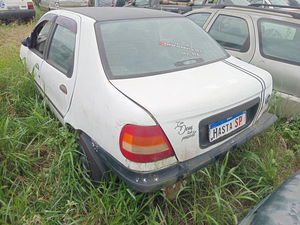 Fiat Siena ELX FIAT SIENA ELX 2002, branca