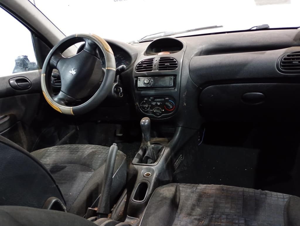 Peugeot 206 Selection 2003 — foto 6