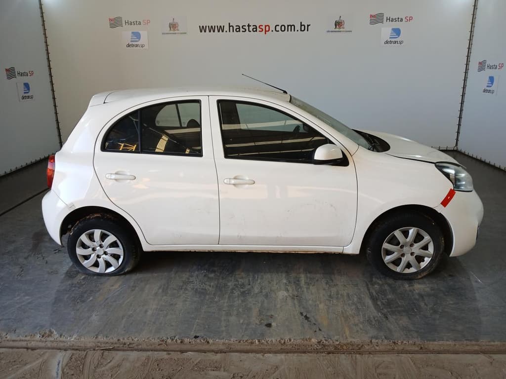 Nissan March 10S 2019, branca