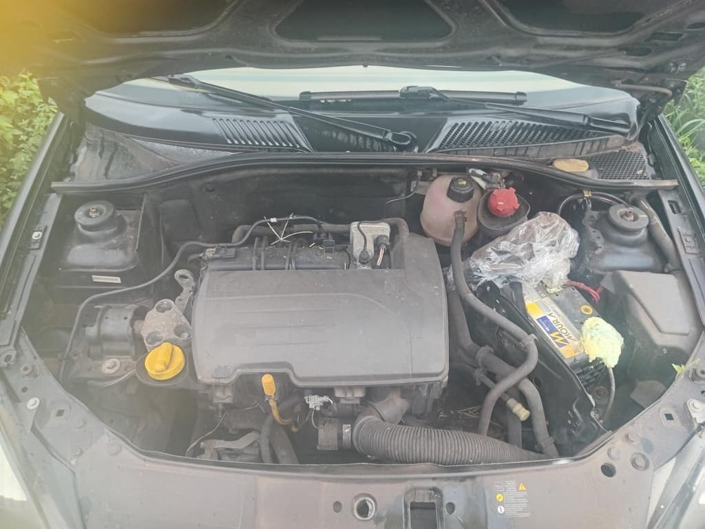 Renault Clio CAM 10h3p 2011 — foto 4