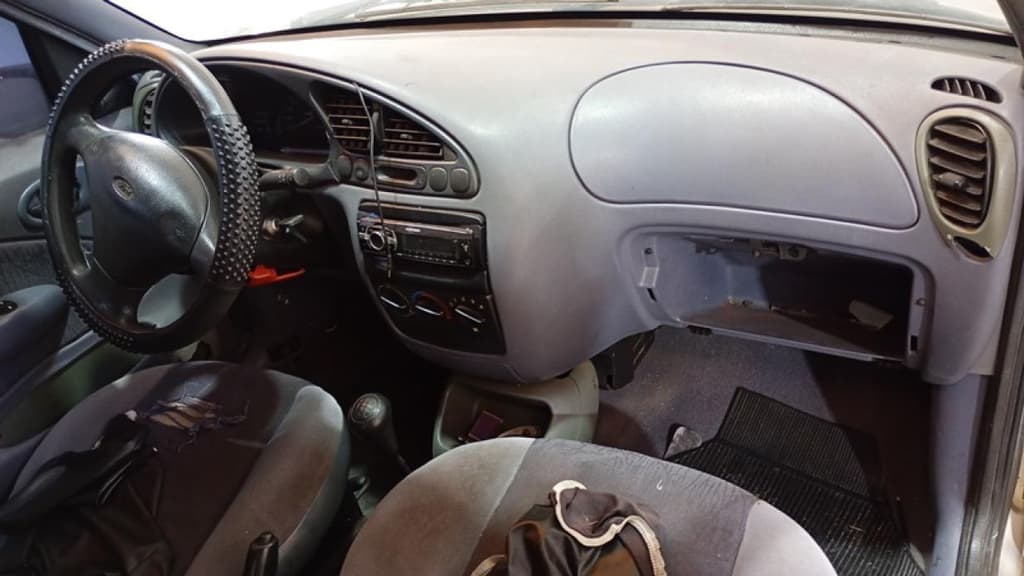 Ford Fiesta 1998 — foto 6