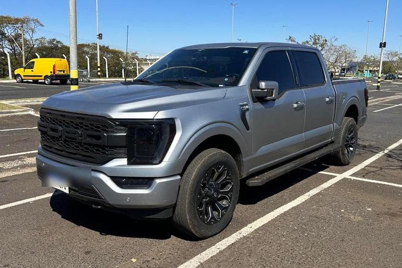 Ford F150 2023 — foto 3