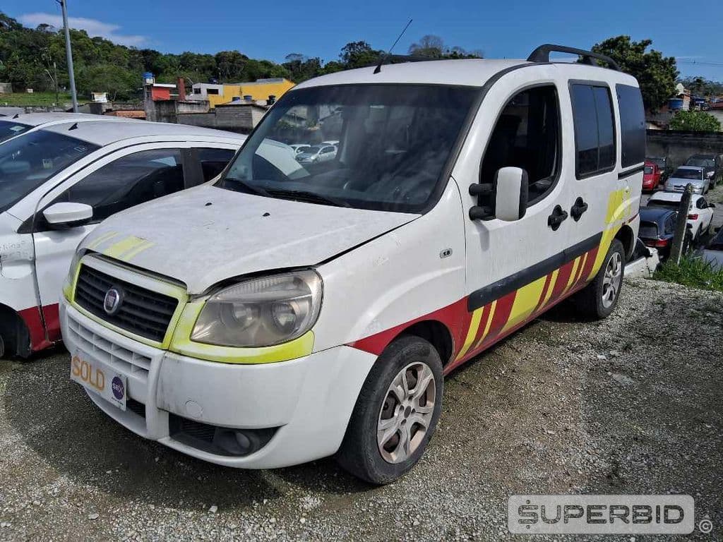 Fiat Doblo Essence 1.8 2016 — foto 19