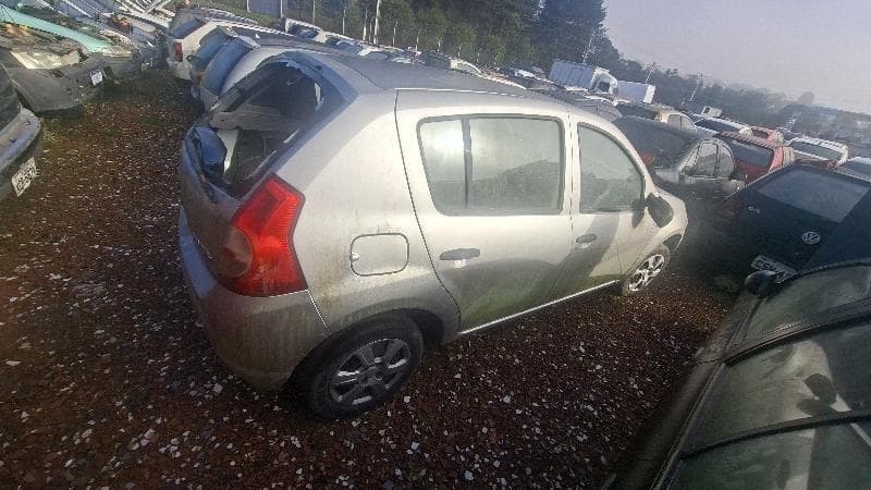 Renault Sandero Aut1016v 2010 — foto 3