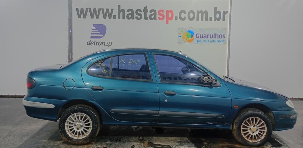 Megane 2.0 L MEGANE 2.0 L 1999, verde