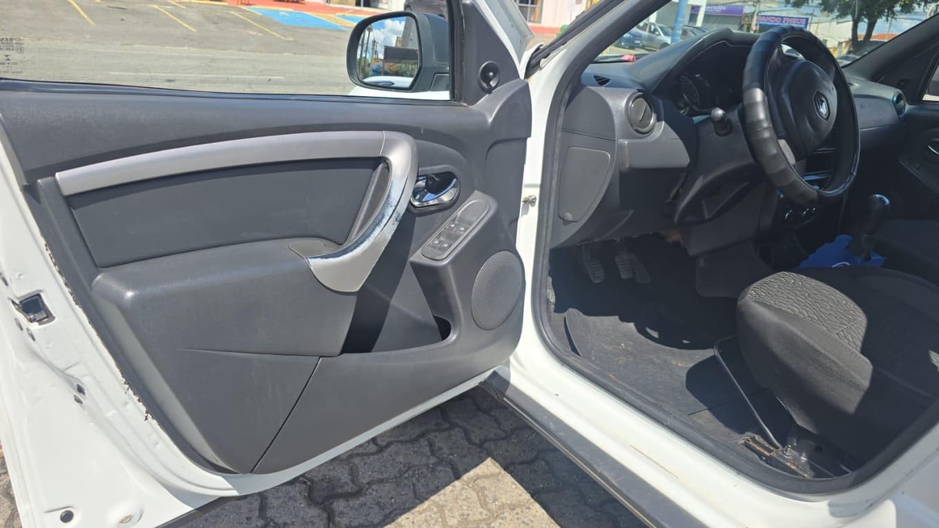 Renault Oroch 16 4X2 2018 — foto 13