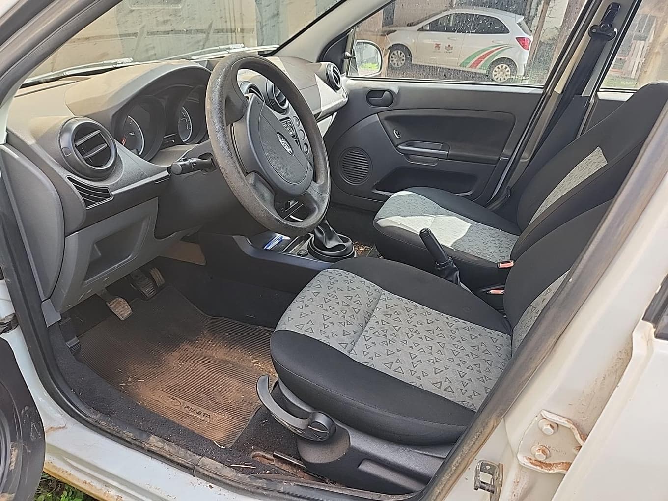 Ford Fiesta Sedan 1.6 Flex 2012 — foto 11