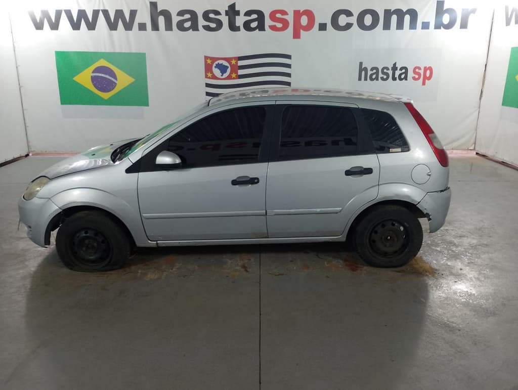 Ford Fiesta Edge 2003 — foto 2