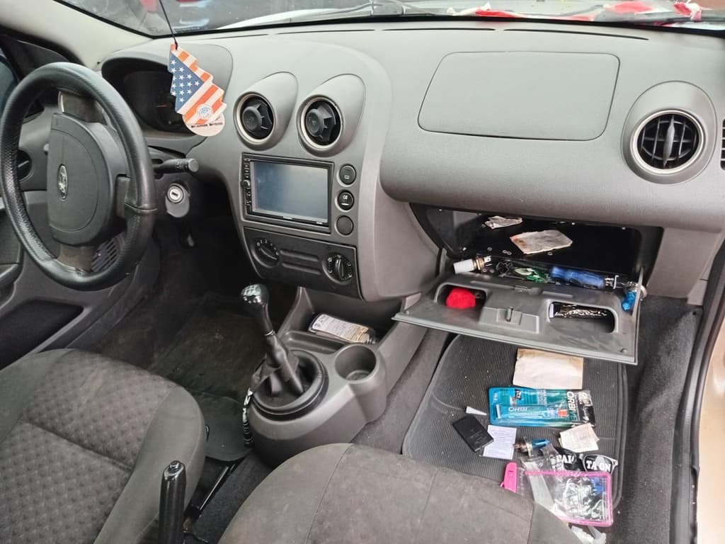 Ford Fiesta 2006 — foto 2