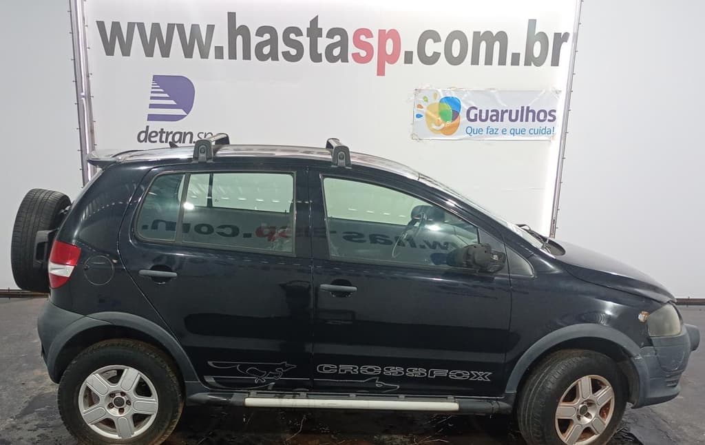Volkswagen Crossfox 2009, preta