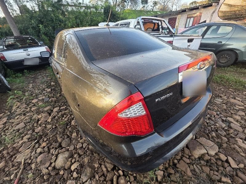 Ford Fusion 2010 — foto 6