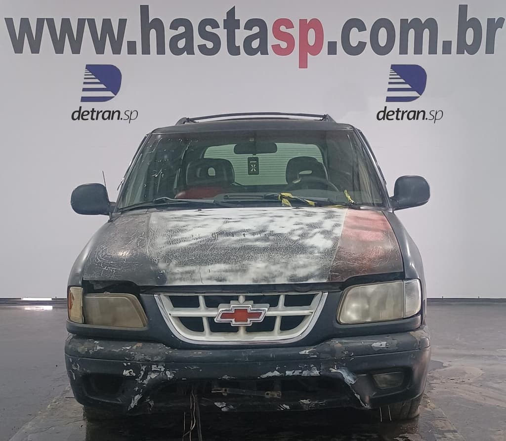 Chevrolet Blazer DLX 1999 — foto 3