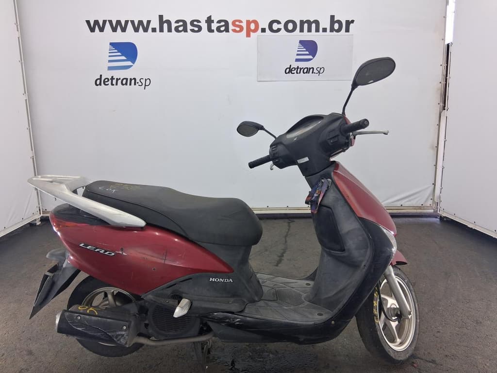 Honda Lead 110 2013, vermelha