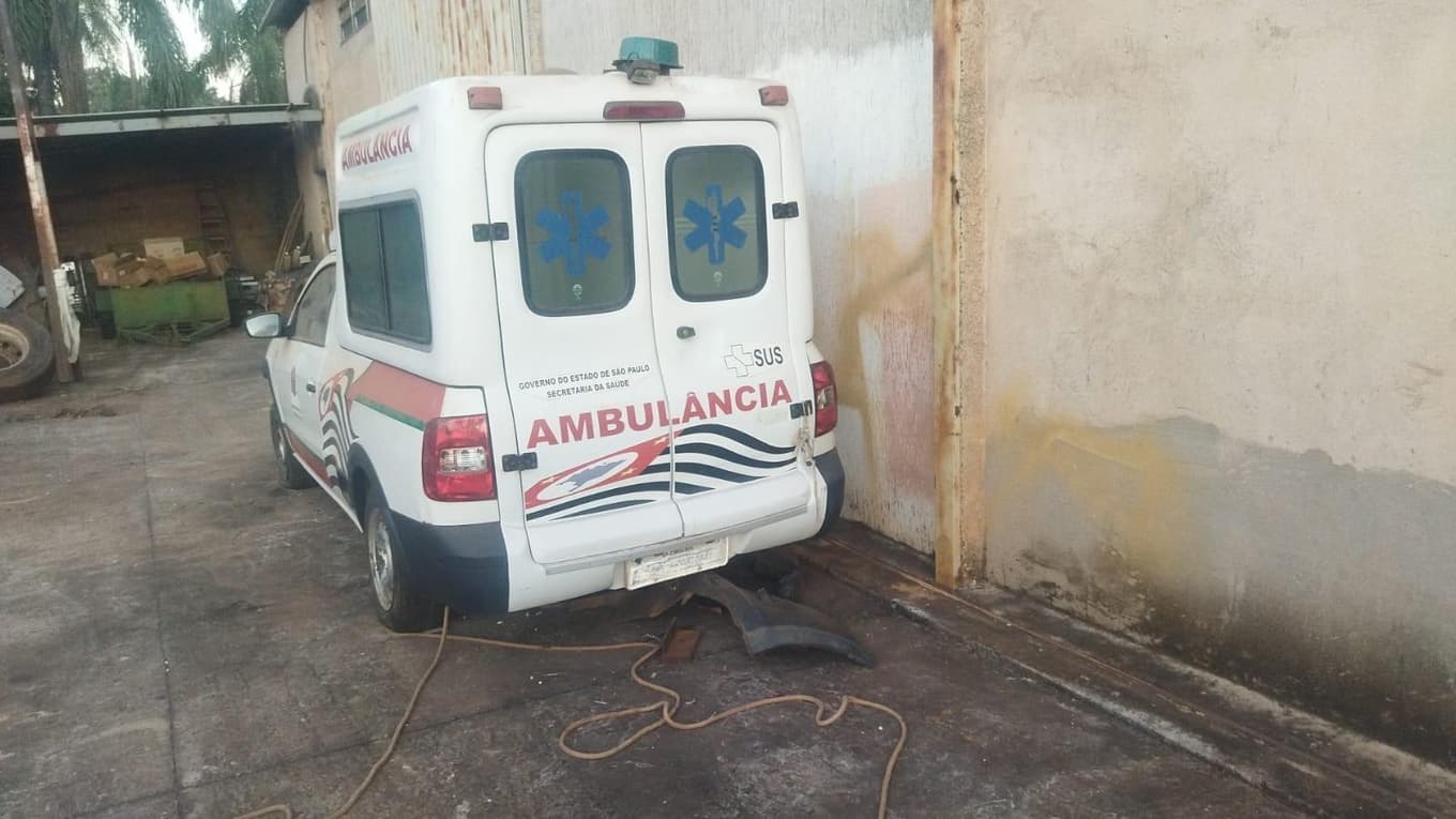 Volkswagen Saveiro 2015 — foto 2