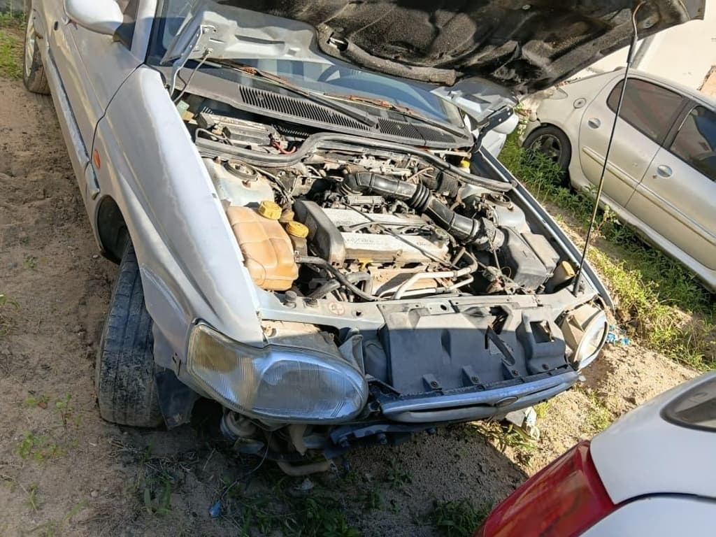 Ford Imp/ford Escort GLX 16vh 1997