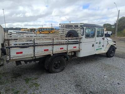 Toyota Bandeirante Ano Modelo 1984 — foto 14