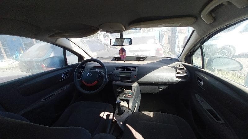 Citroën C4 16glx5p F 2009 — foto 10