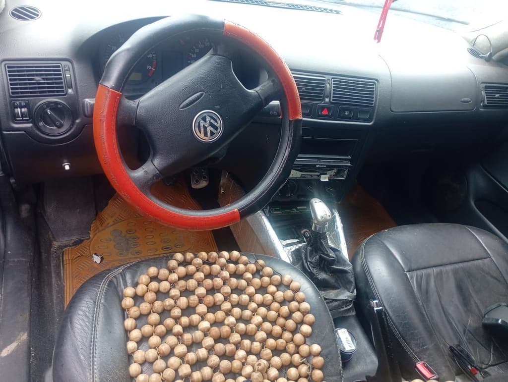 Volkswagen Golf 2000 — foto 2