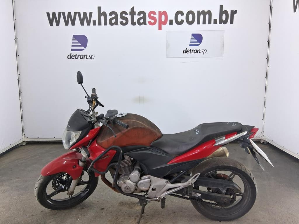 Honda CB 300 R 2014 — foto 2