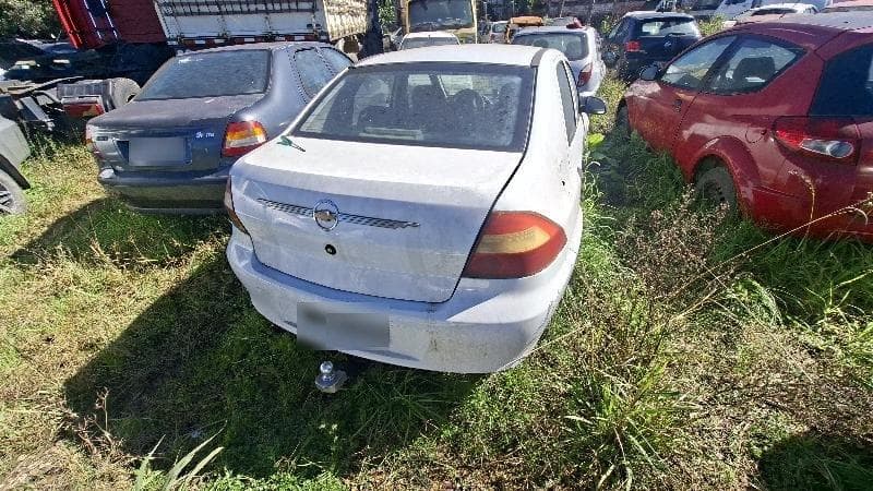 Chevrolet Prisma JOY 2010 — foto 7