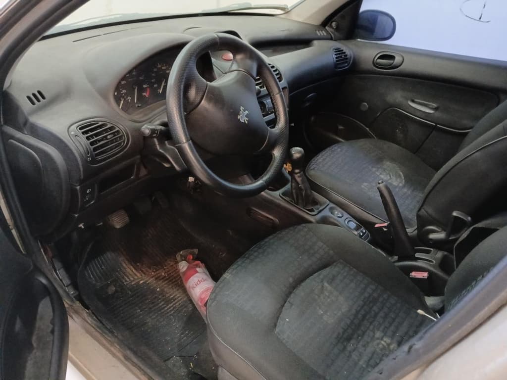 Peugeot 206 10 Sensat 2005 — foto 3