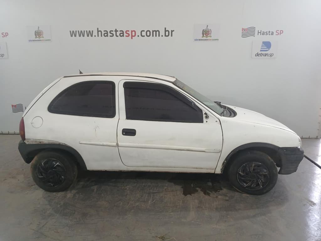 Chevrolet Corsa Wind 1995, branca