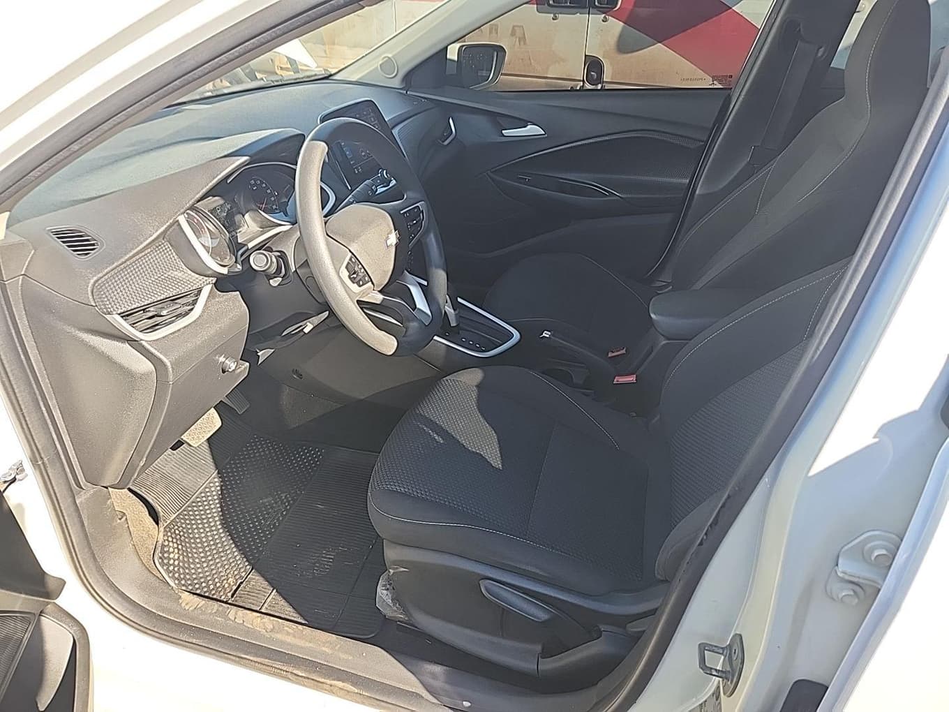 Chevrolet Onix Plus 10tat LT1 2023 — foto 9