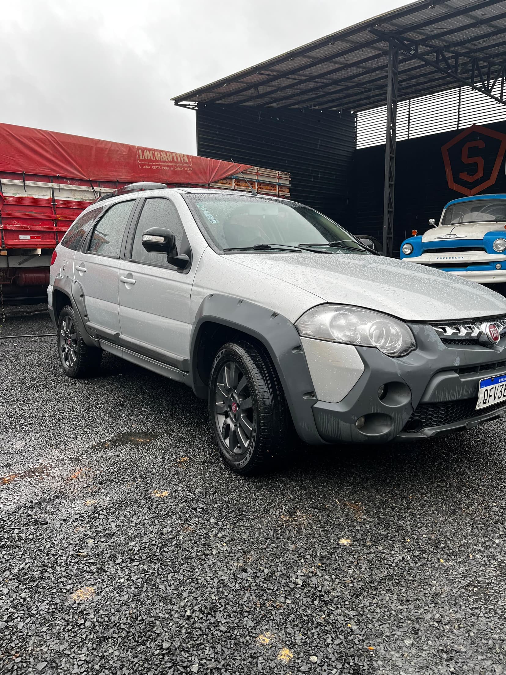 Fiat Palio Wek Adv 1.8 2017, prata