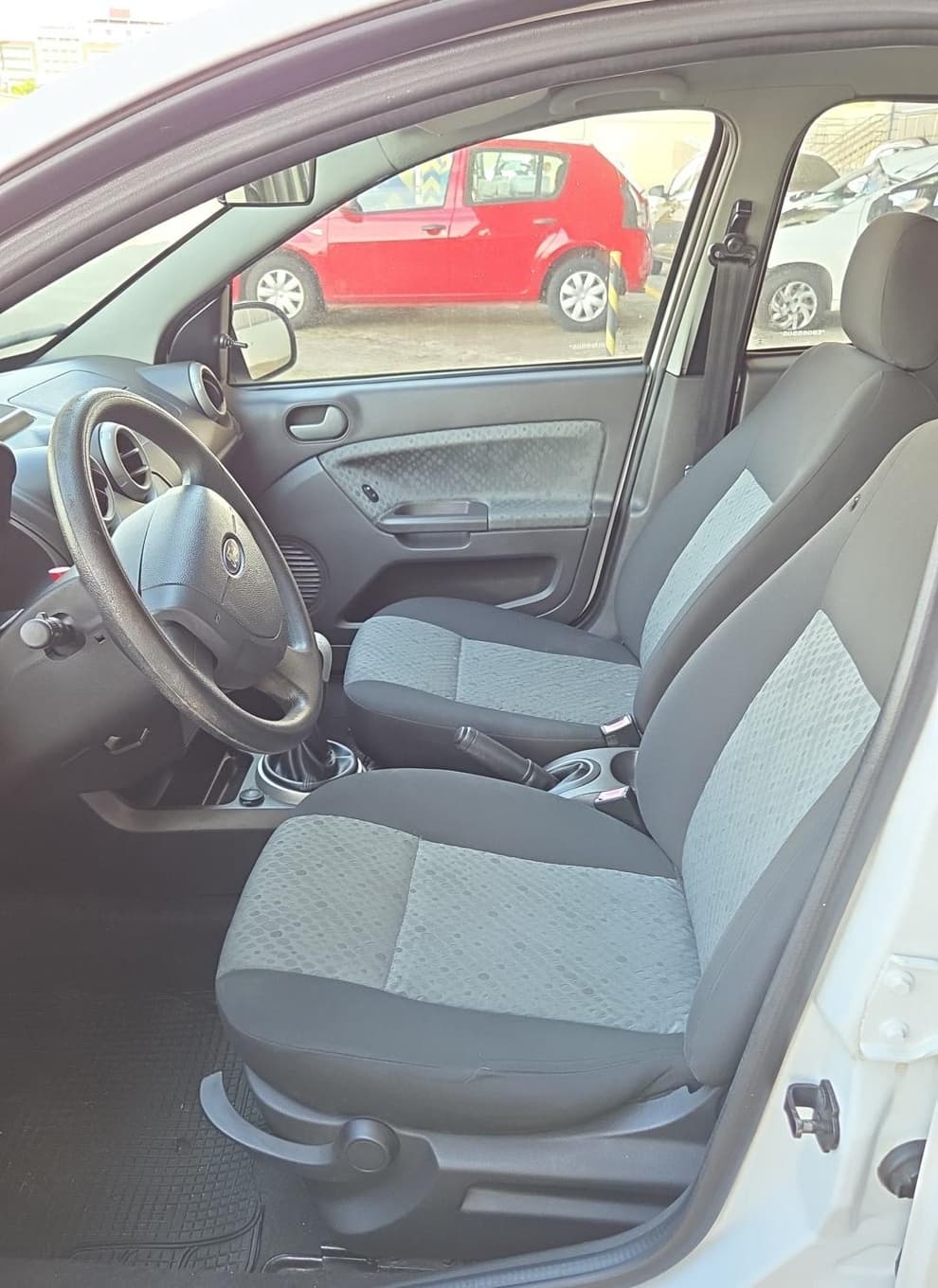 Ford Fiesta Flex de 2014 — foto 6