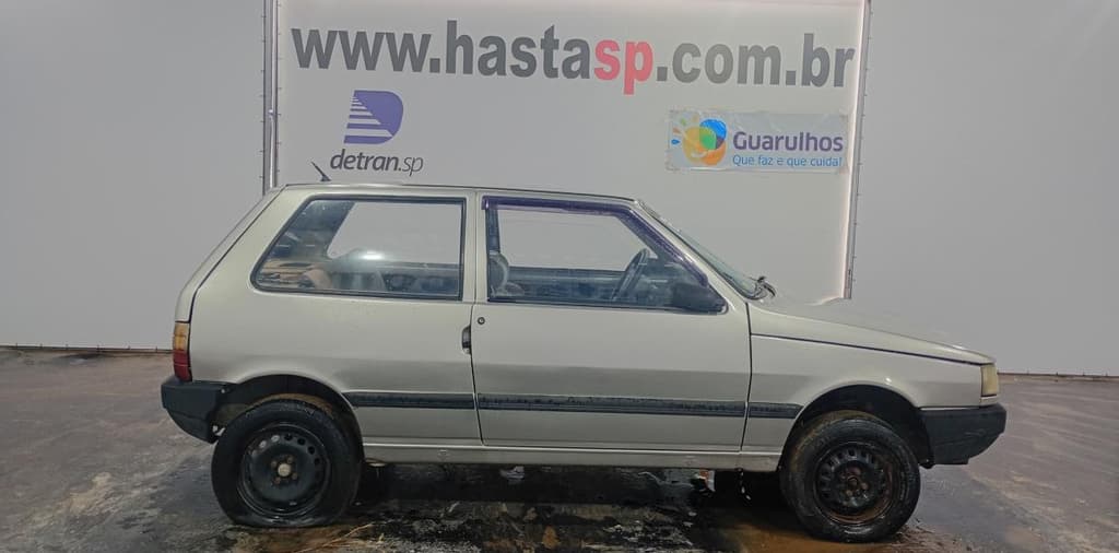 Fiat UNO 1993, cinza