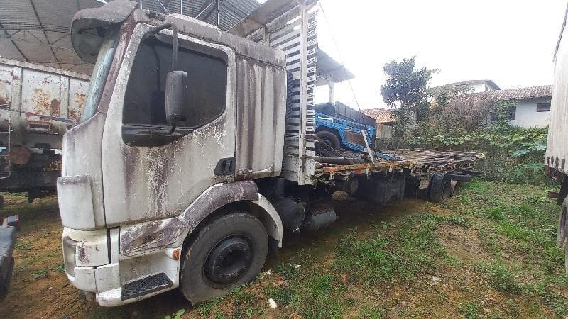 Volvo VM 260 6x2r 2008