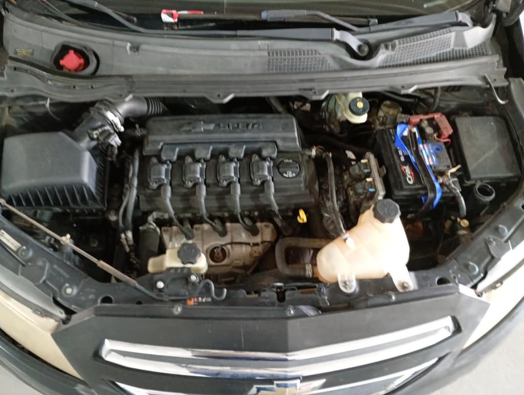 Chevrolet Onix 1.0mt LT 2014 — foto 6