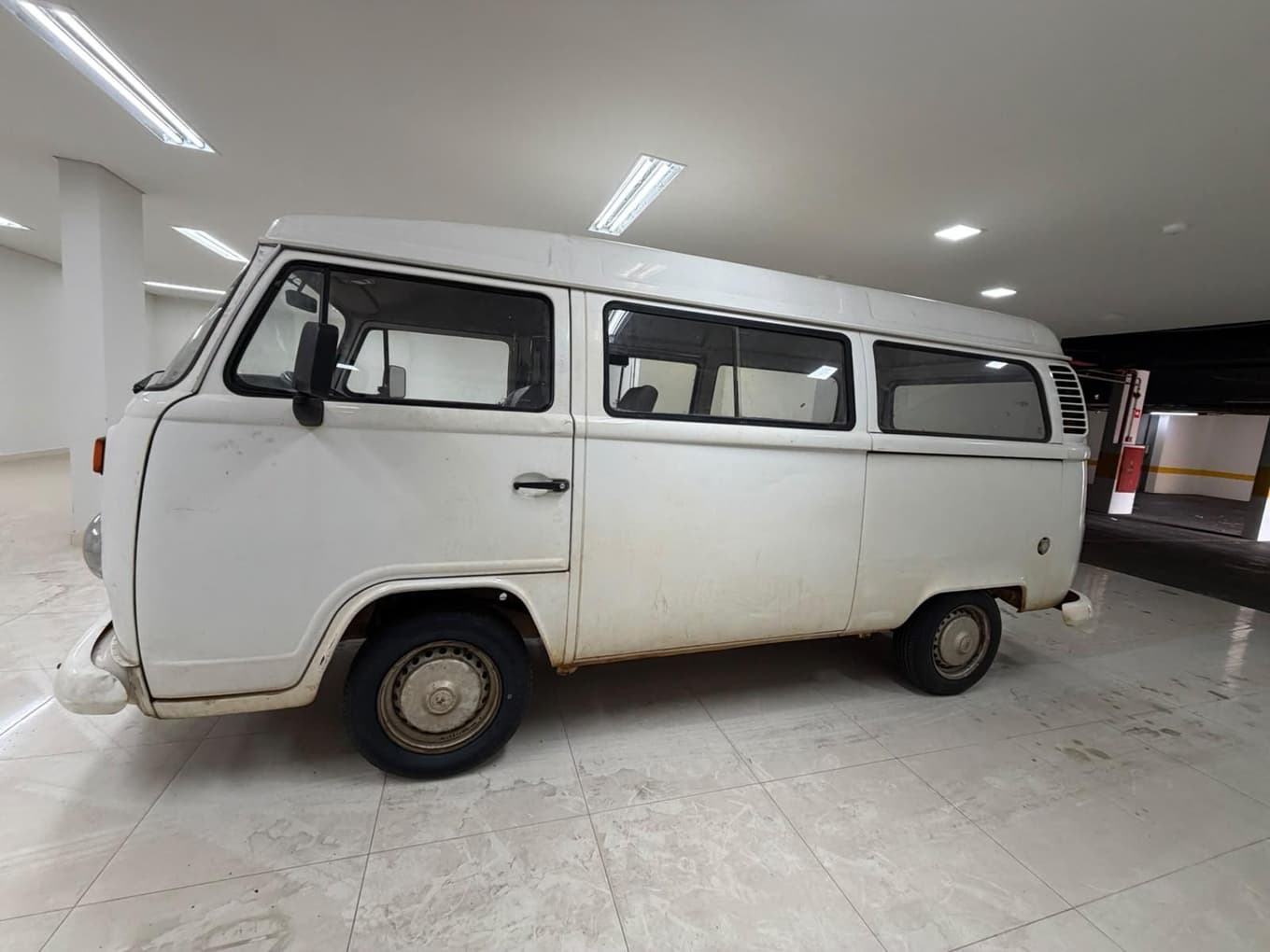 Volkswagen Kombi 2011 — foto 5
