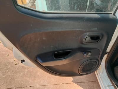 Fiat Mobi 2017 — foto 12