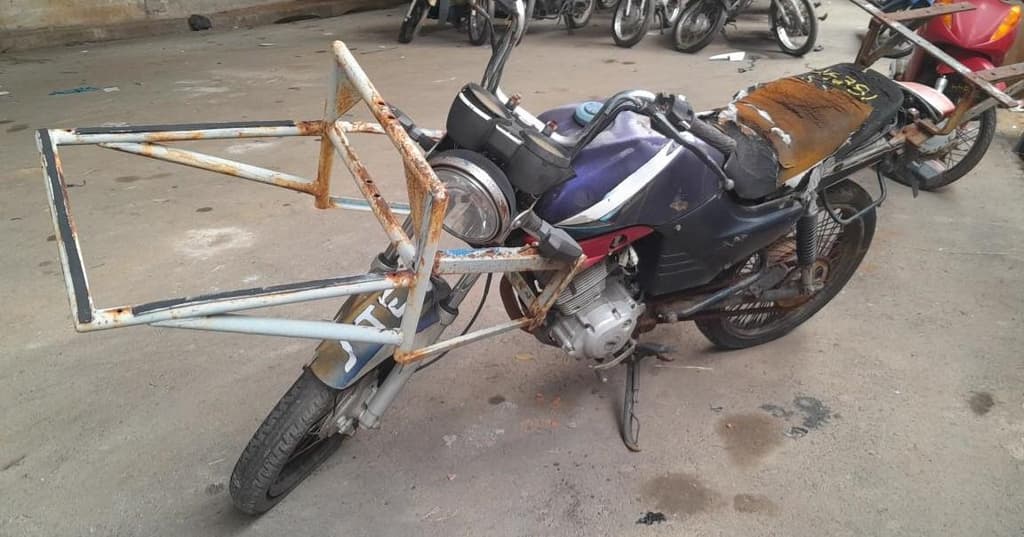 Yamaha YBR 125 2003 — foto 2