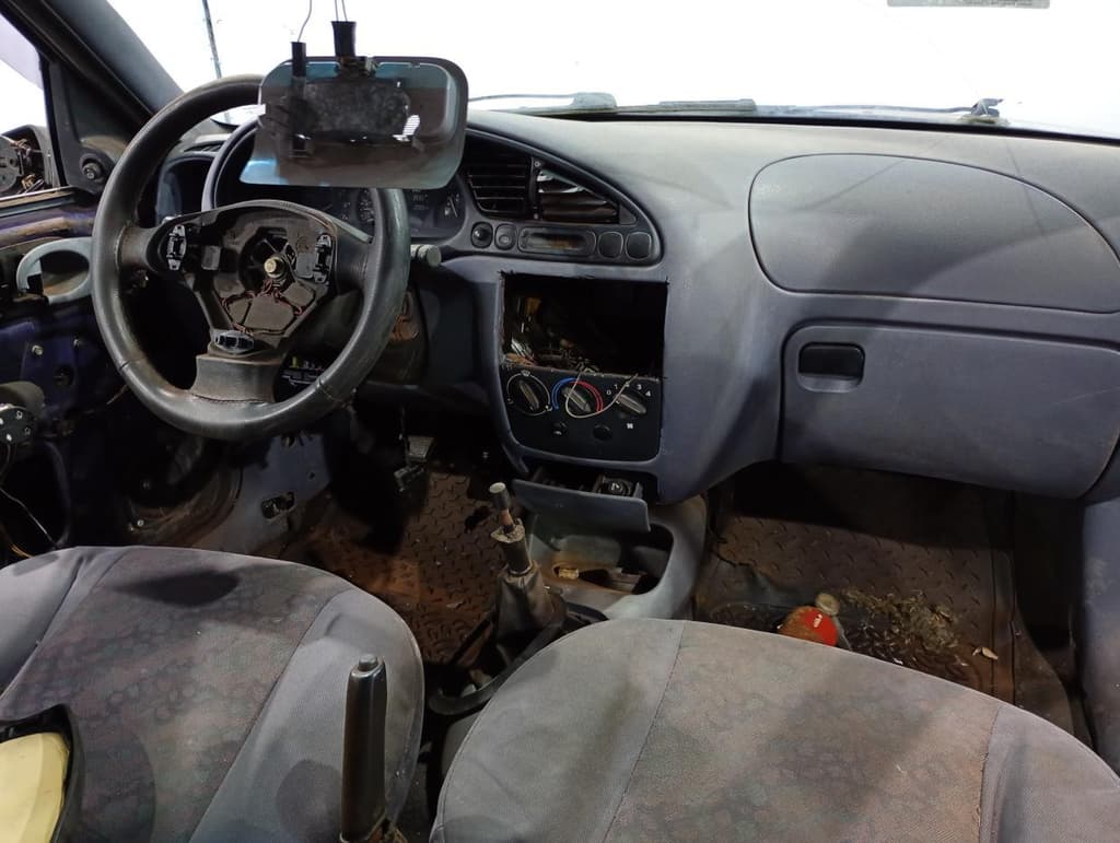 Ford Fiesta CLX 16V 1996 — foto 5