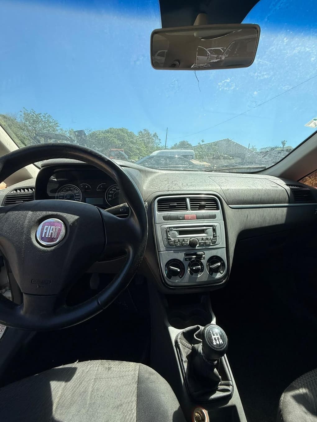 Fiat Punto Attractive 2011 — foto 6