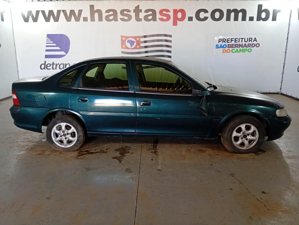 Chevrolet Vectra GLS 1998 — foto 1
