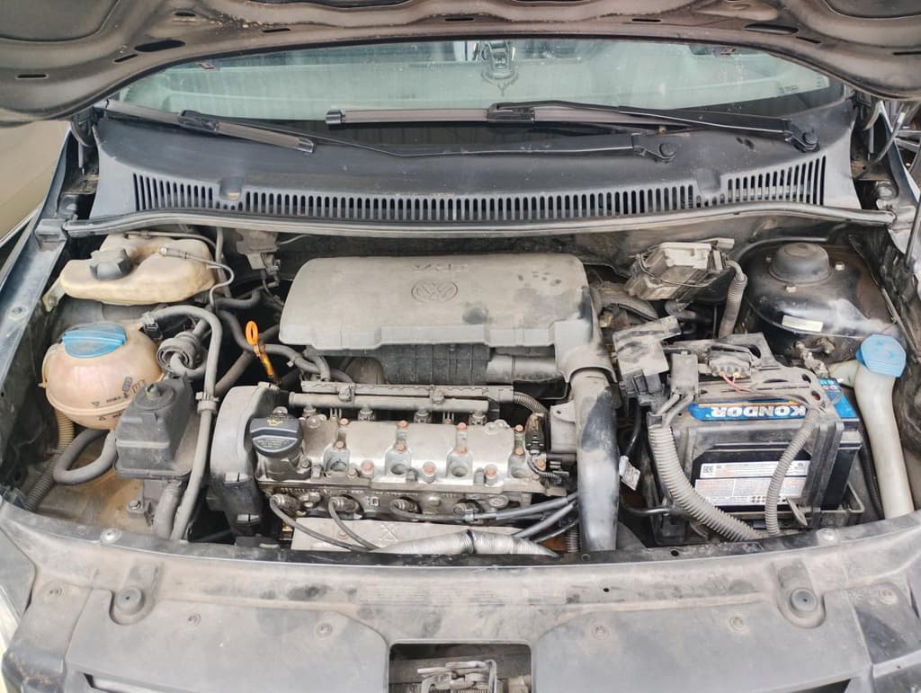 Volkswagen FOX 1.0 Route 2009 — foto 5