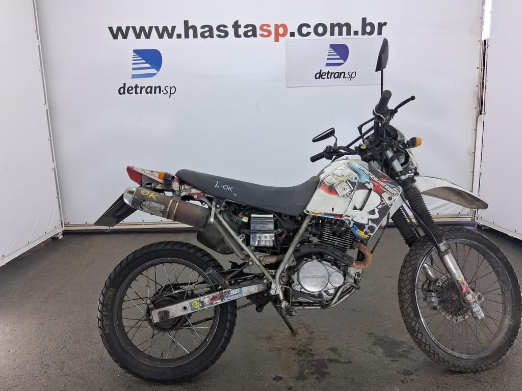 Honda XR 200r 1997, branca