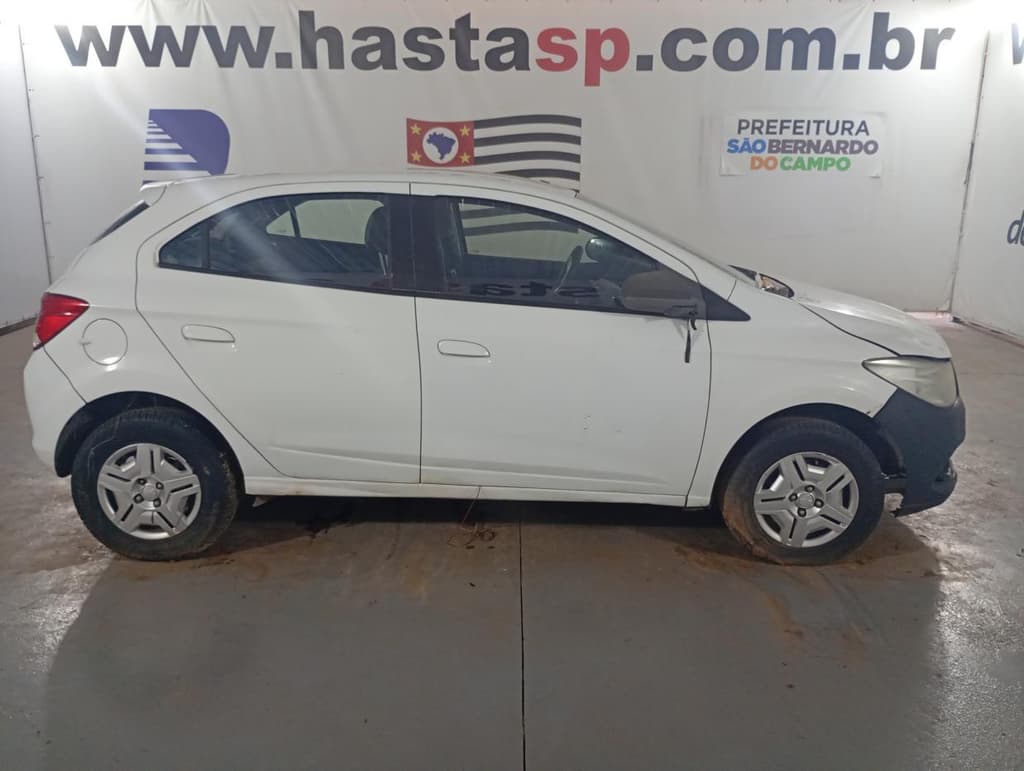 Chevrolet Onix 1.0mt LT 2015 — foto 1