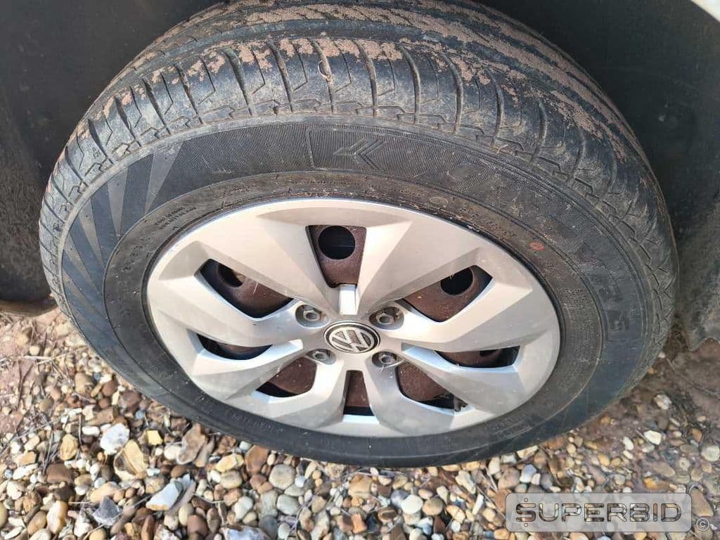 Volkswagen Voyage TL MB 2016