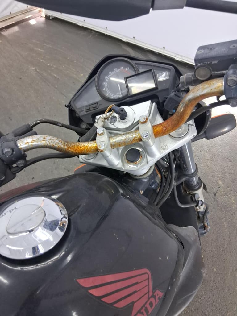 Honda CB 300r 2010 — foto 5