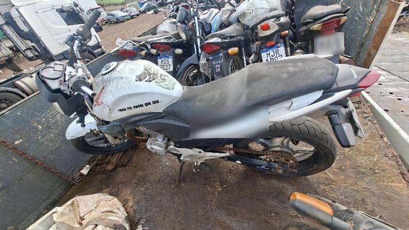 Honda CB 300r 2014 — foto 2
