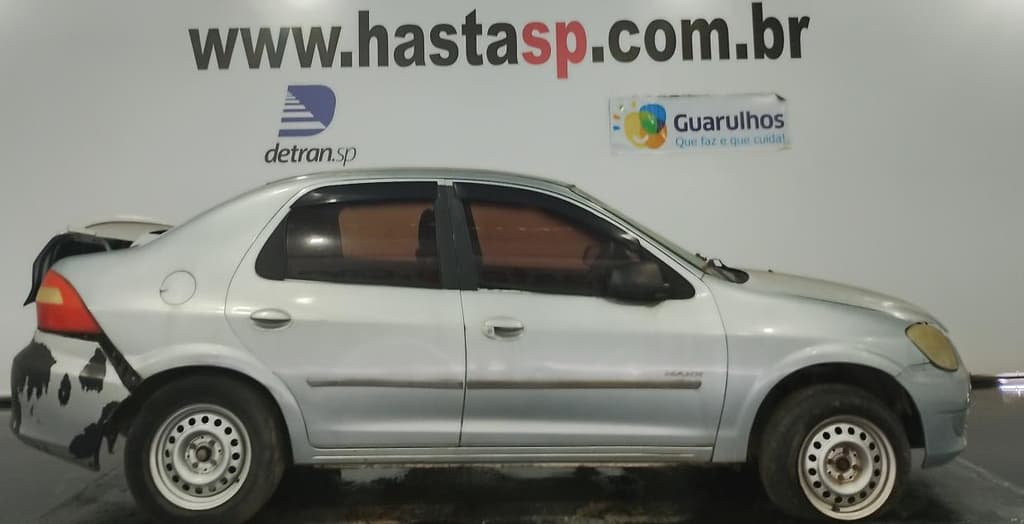 Chevrolet Prisma Maxx 2010, prata