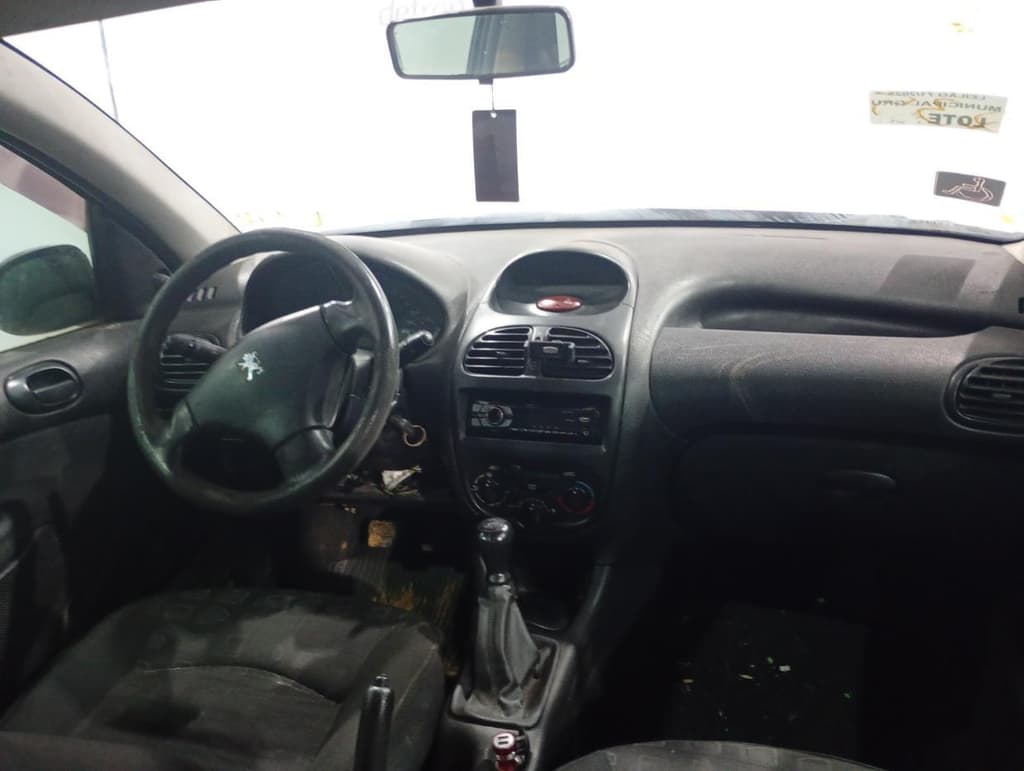Peugeot 206 14 Presenc 2006 — foto 5